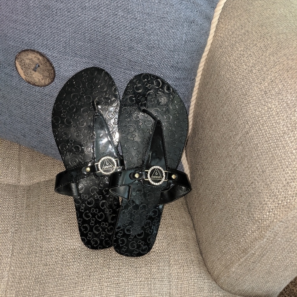 Black sandles